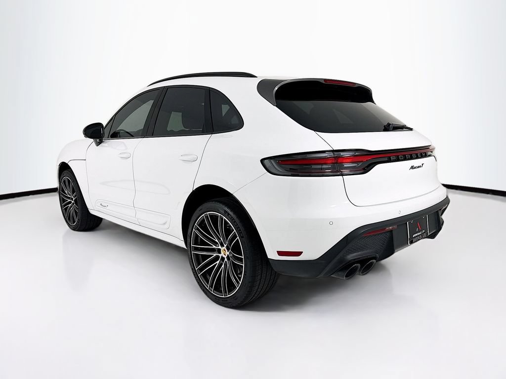 Certified 2024 Porsche Macan Turbo AWD/4WD image 3