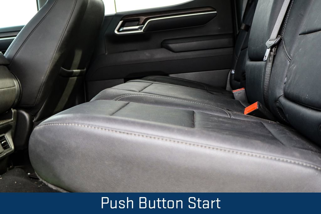 Certified 2025 GMC Sierra 1500 SLT image 13