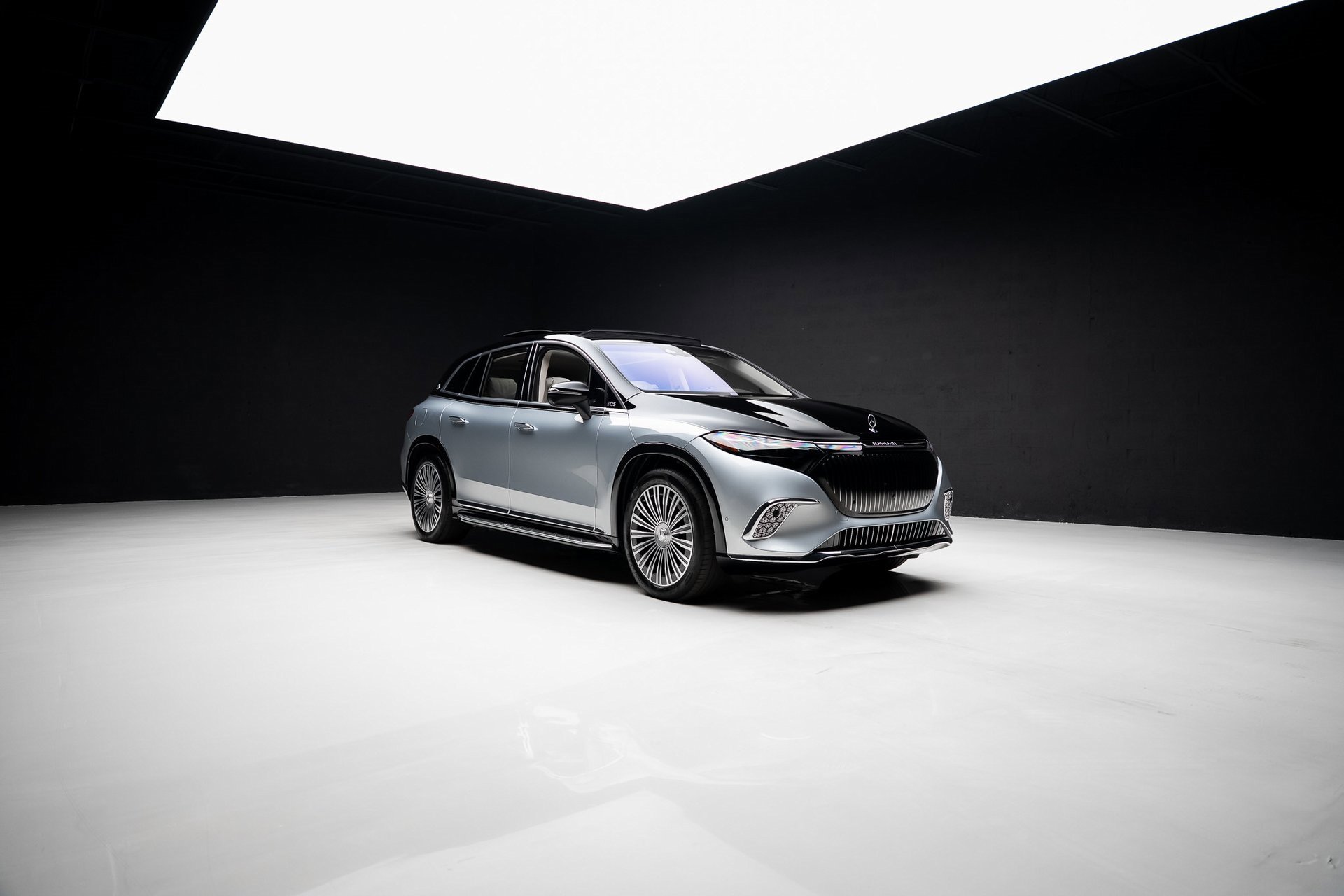 Used 2024 Mercedes-Benz Maybach EQS 680 4MATIC image 87