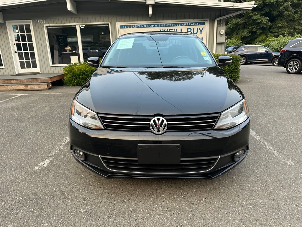 Used 2012 Volkswagen Jetta TDI FWD image 2