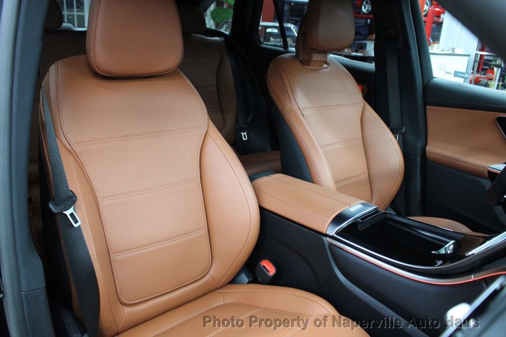 Used 2025 Mercedes-Benz GLC 300 4MATIC image 35