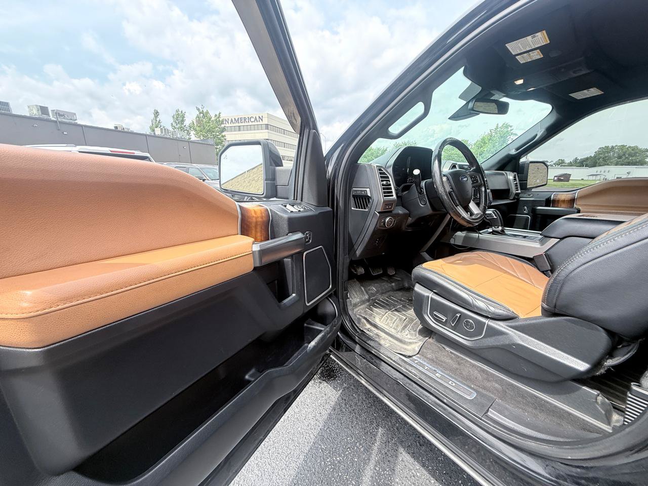 Used 2016 Ford F150 Limited w/ Trailer Tow Package AWD/4WD image 9