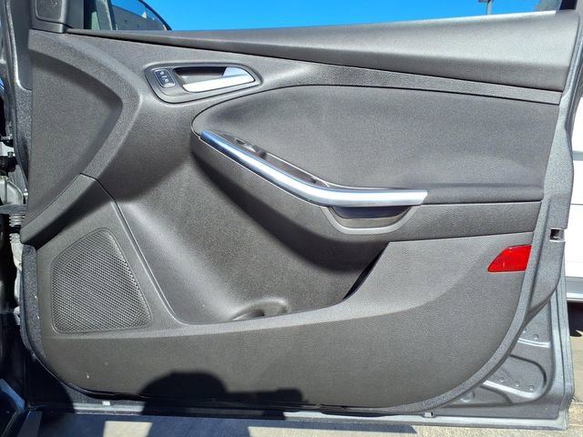 Used 2016 Ford Focus ST image 29