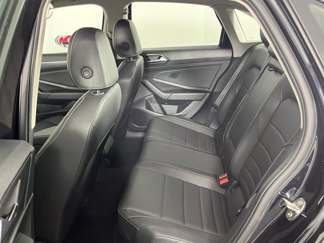 Used 2024 Volkswagen Jetta SE FWD image 24