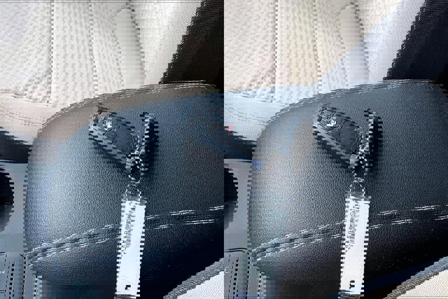 Used 2021 Ford Escape SE image 14