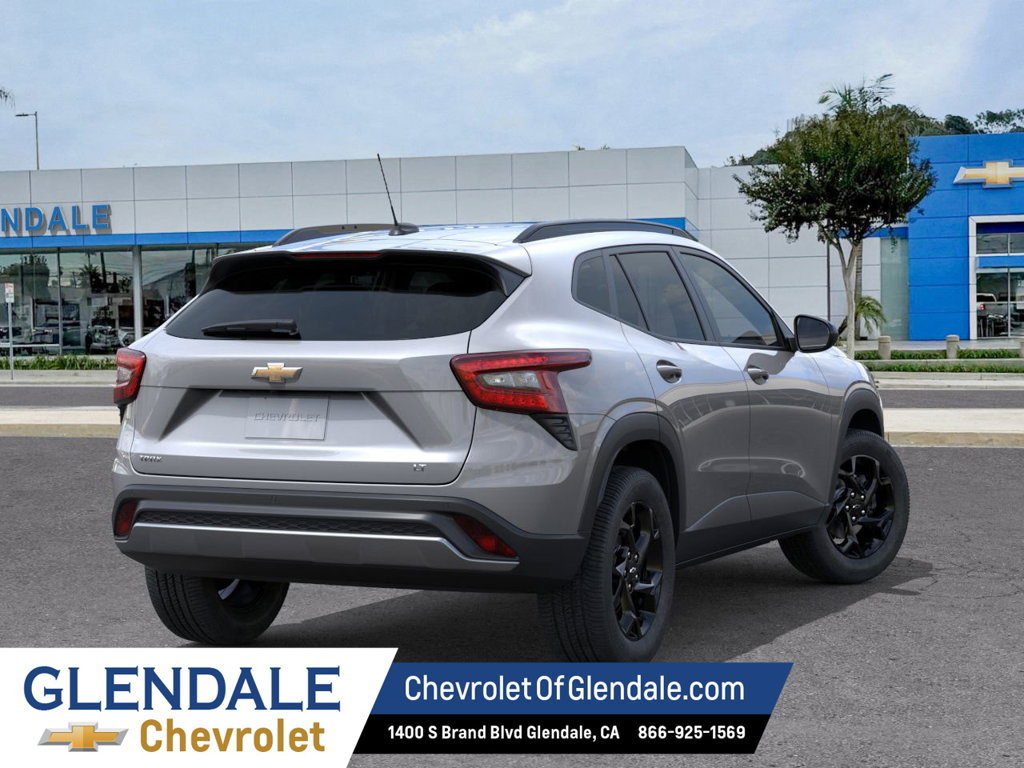 New 2026 Chevrolet Trax LT w/ Driver Confidence Package FWD image 4