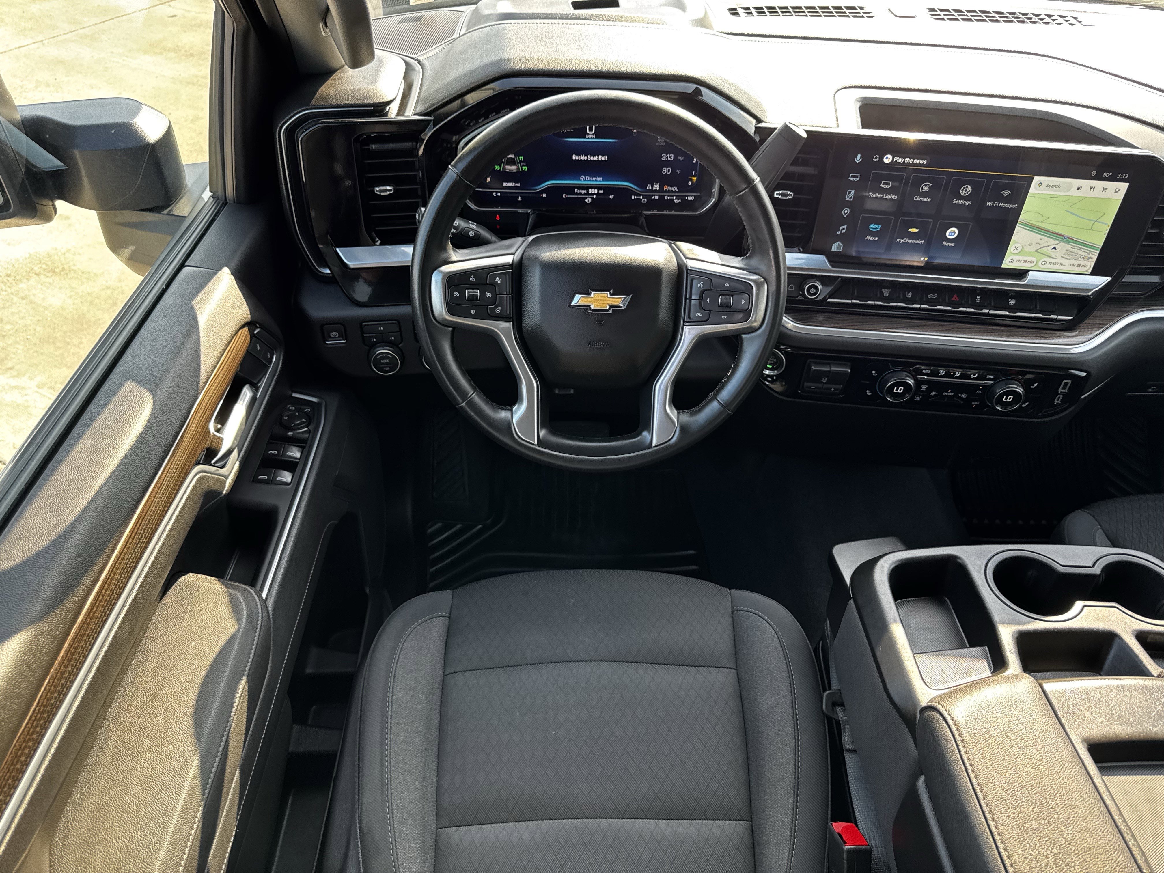 Used 2025 Chevrolet Silverado 2500 LT w/ Convenience Package image 15