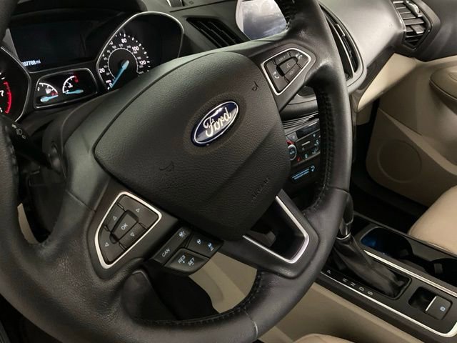 Used 2019 Ford Escape Titanium FWD image 15