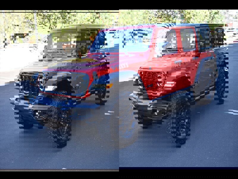 Used 2024 Jeep Wrangler Willys image 3