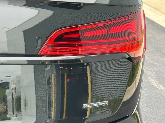 Used 2023 Audi Q5 2.0T Premium Plus w/ Premium Plus Package AWD/4WD image 16