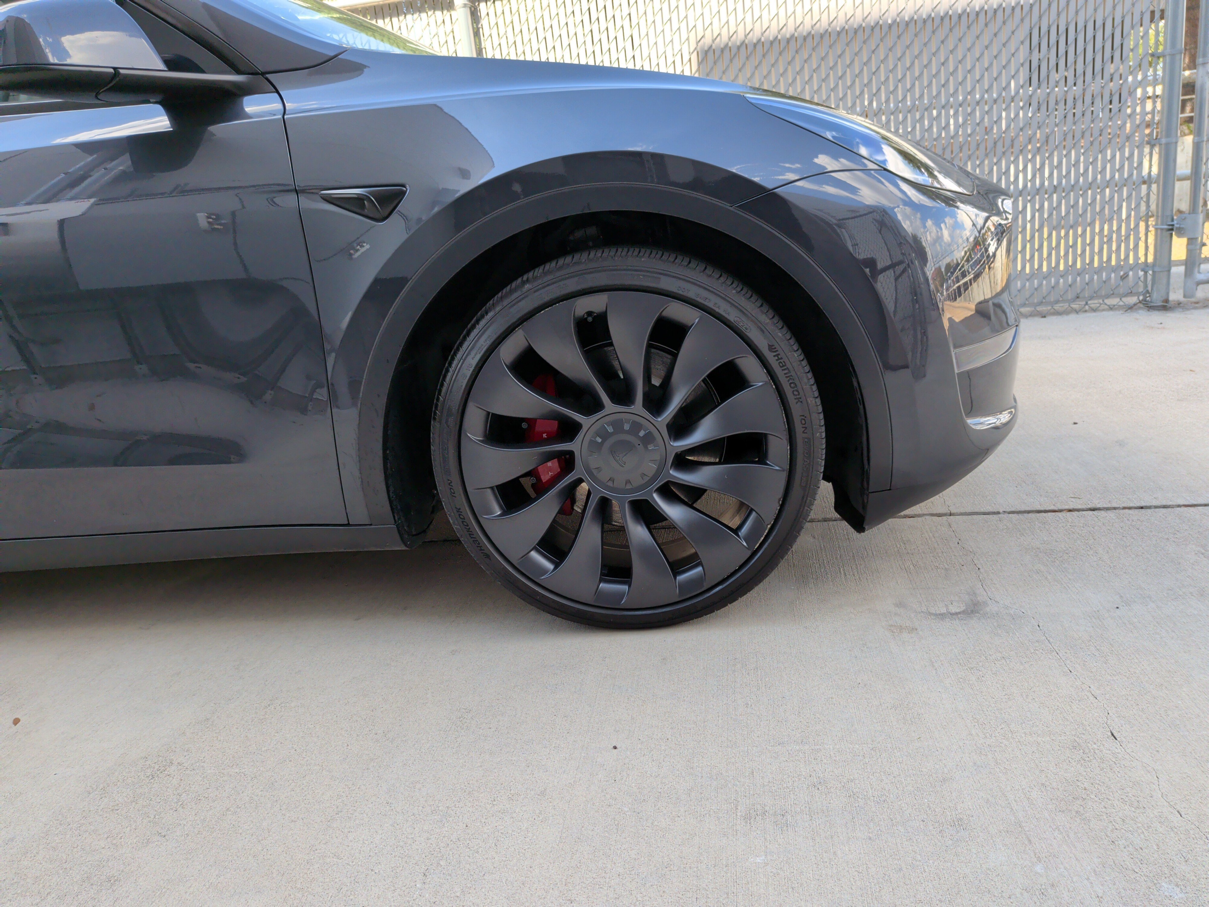Used 2024 Tesla Model Y Performance AWD/4WD image 12