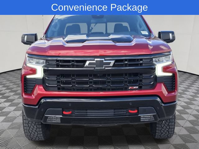 Used 2025 Chevrolet Silverado 1500 LT Trail Boss w/ Convenience Package II AWD/4WD image 2