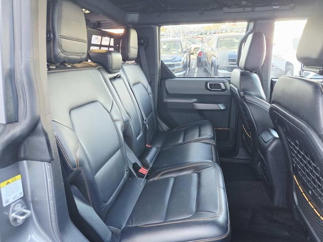 Used 2023 Ford Bronco Badlands w/ Sasquatch Package image 12