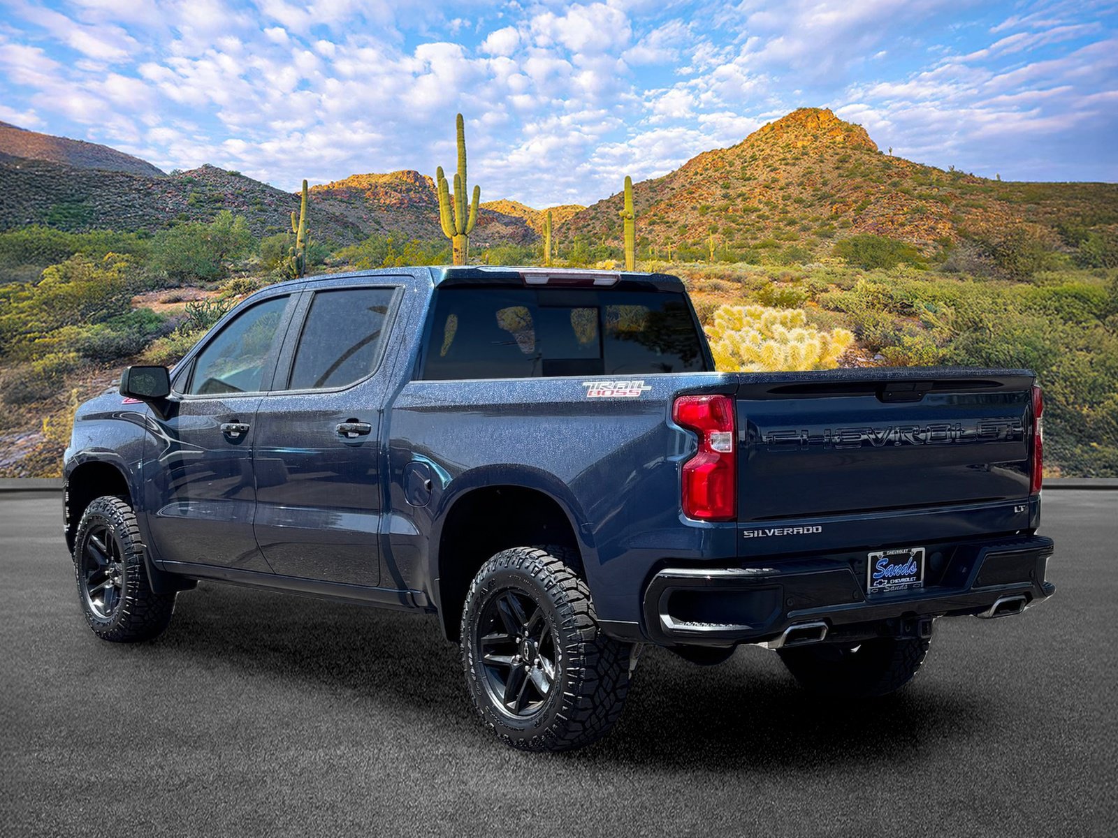 Used 2020 Chevrolet Silverado 1500 LT Trail Boss AWD/4WD image 6