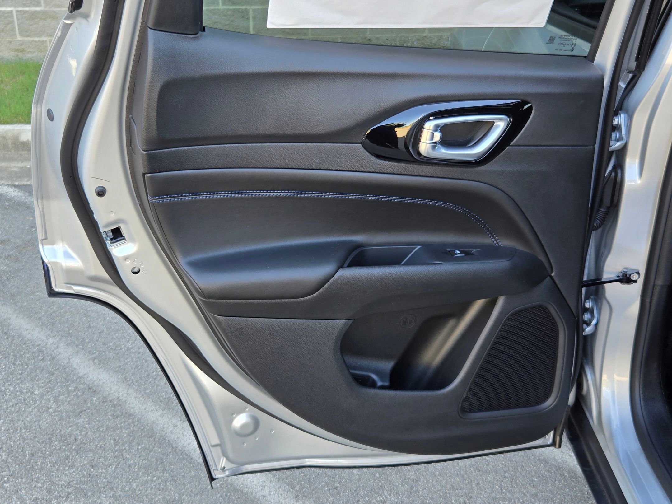 New 2026 Jeep Compass Limited image 23