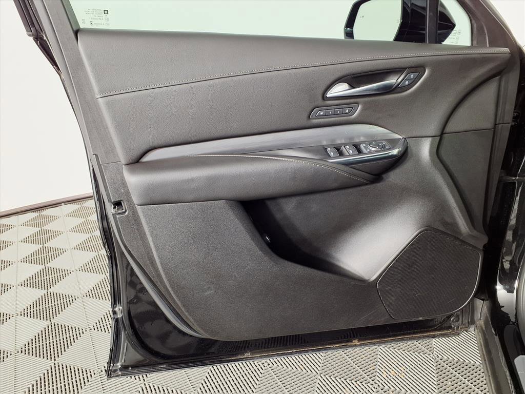 Certified 2024 Cadillac XT4 Premium Luxury image 16