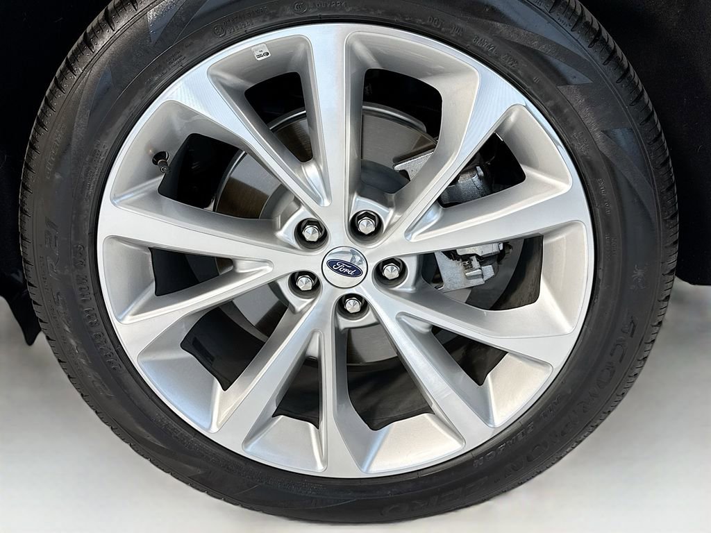Used 2023 Ford Explorer Platinum image 33
