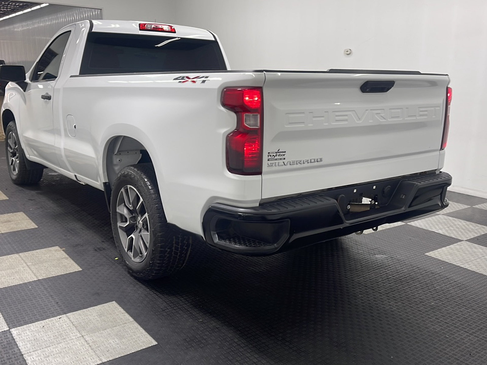 Used 2020 Chevrolet Silverado 1500 W/T AWD/4WD image 14