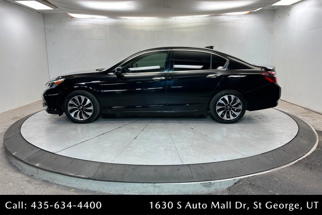 Used 2017 Honda Accord Hybrid Sedan image 2