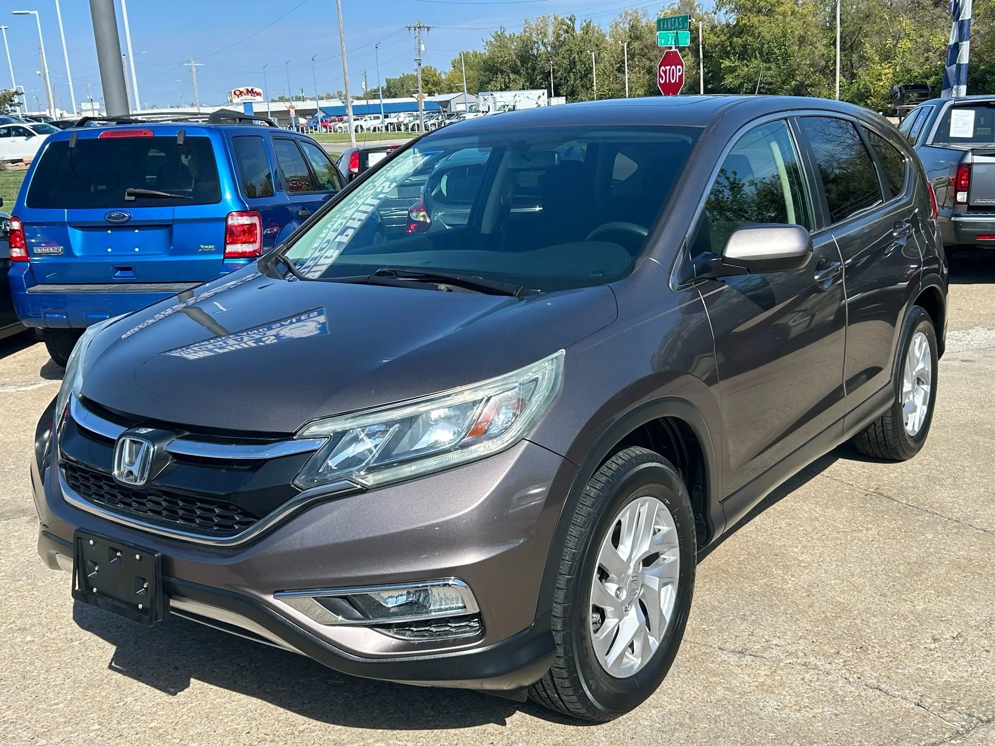 Used 2015 Honda CR-V EX image 2
