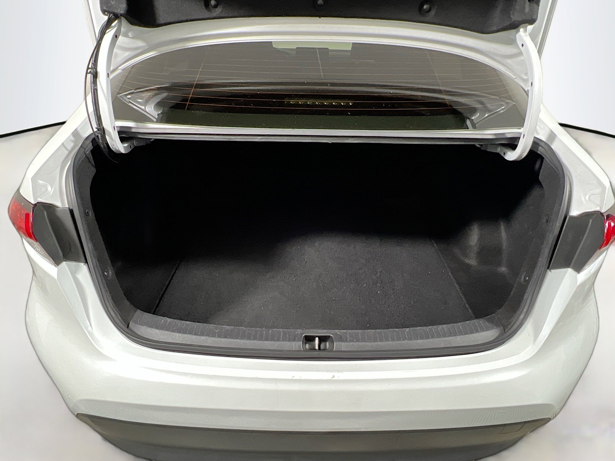 Used 2023 Toyota Corolla LE w/ LE Premium Package image 34