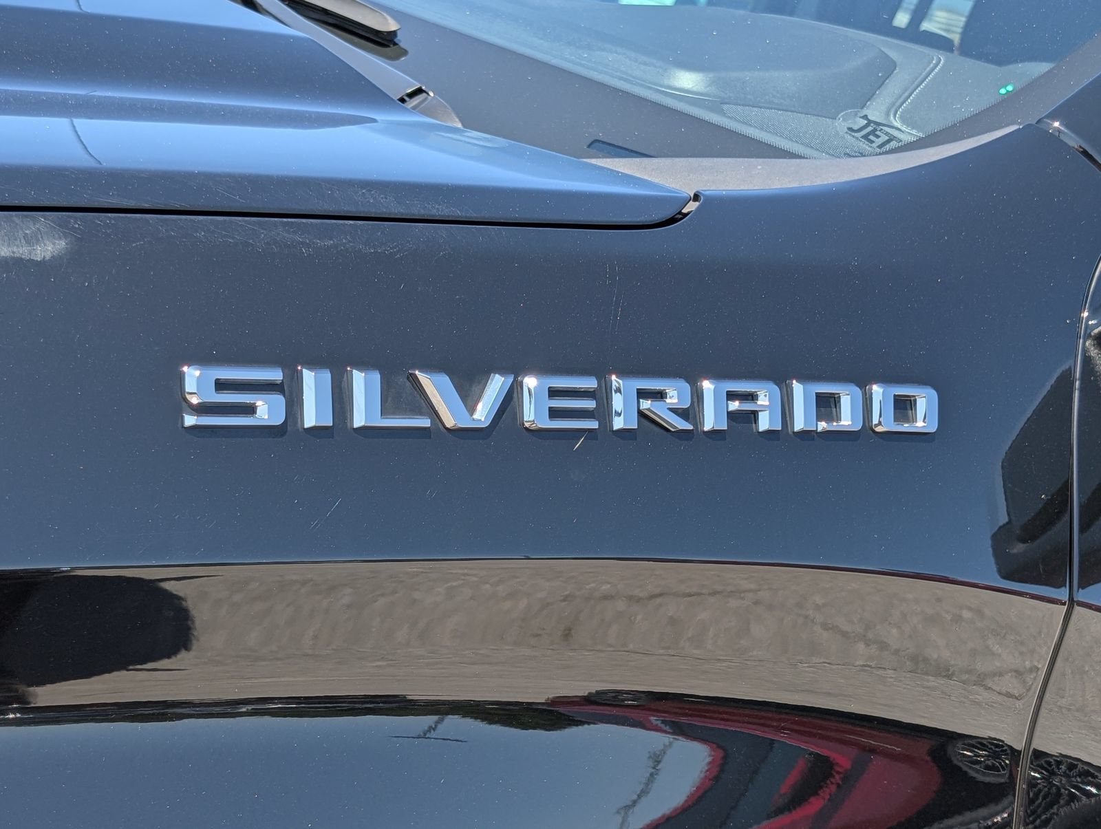 Used 2023 Chevrolet Silverado 1500 LT AWD/4WD image 9