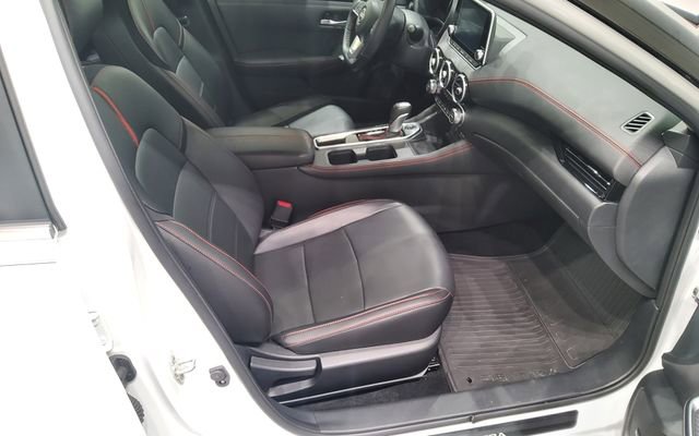 Used 2024 Nissan Sentra SR w/ SR Premium Package image 16