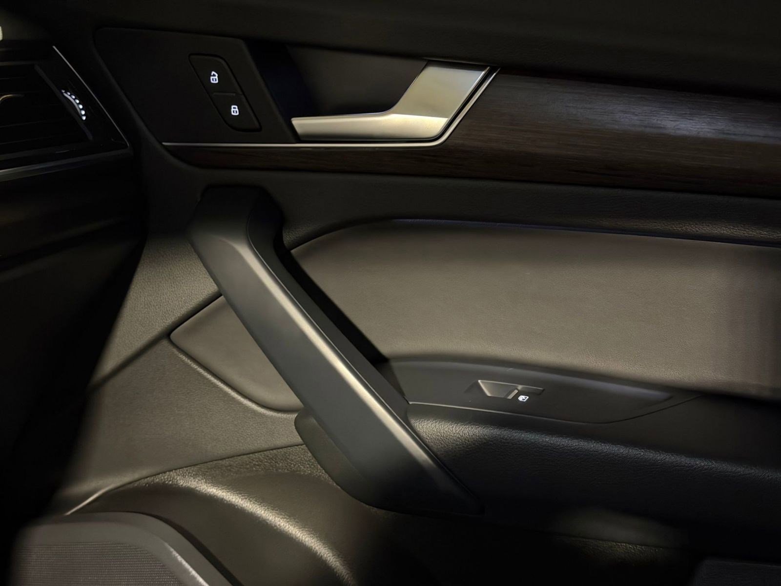 Certified 2023 Audi Q5 2.0T Premium w/ Convenience Package AWD/4WD image 23