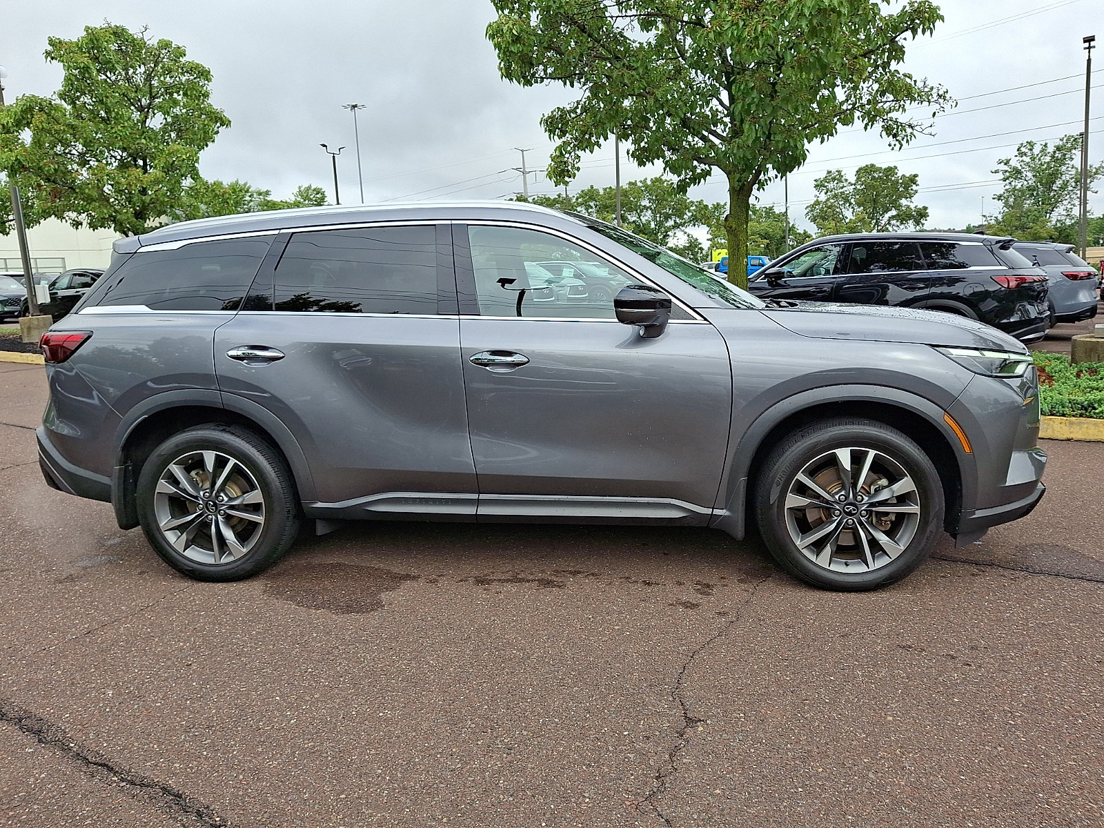 Certified 2023 INFINITI QX60 Luxe w/ Performance Audio Package AWD/4WD image 7