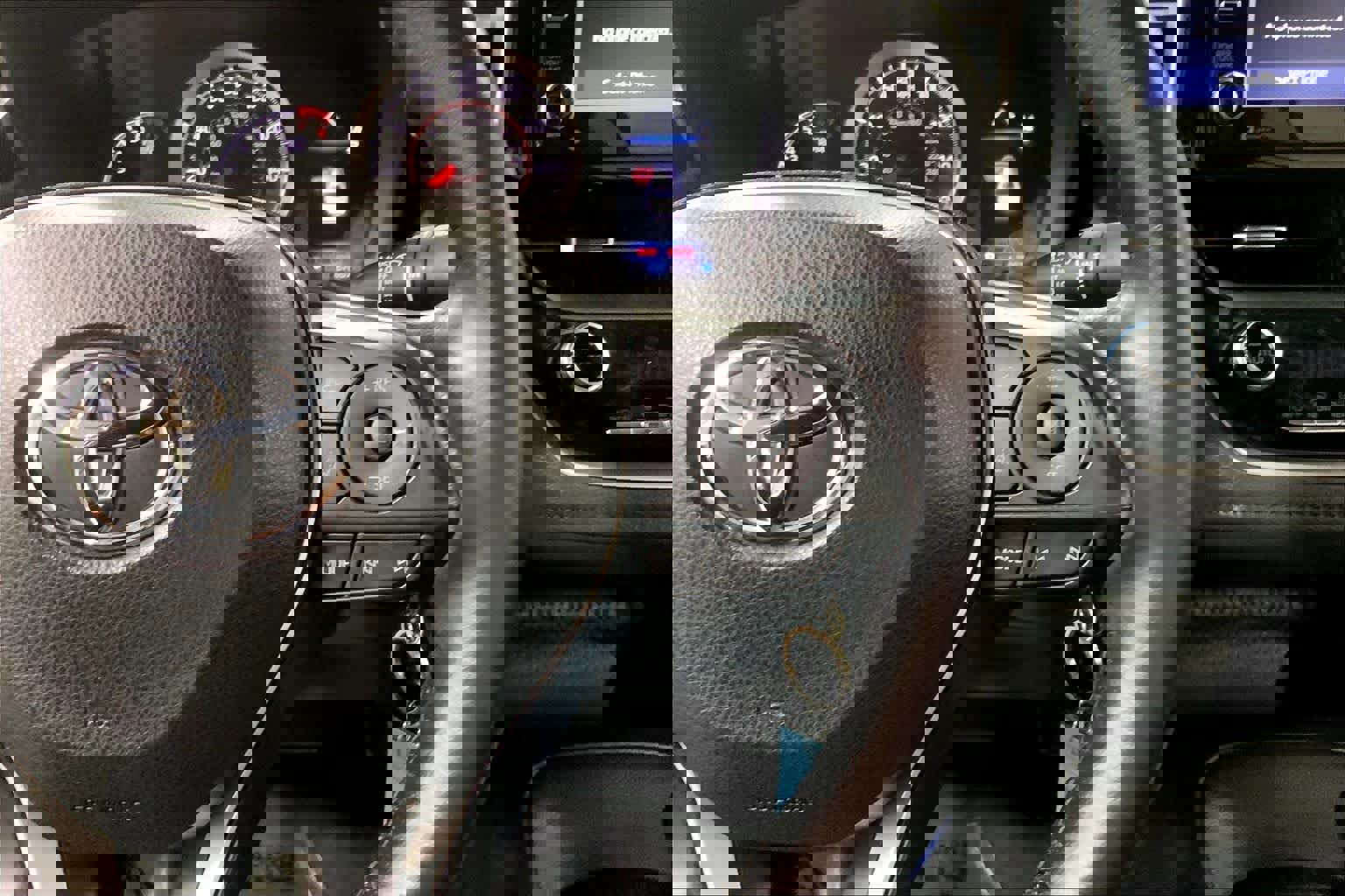 Used 2021 Toyota Corolla SE image 25