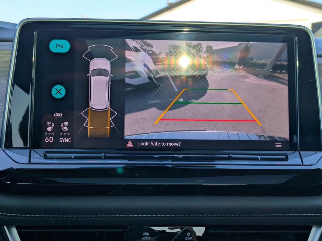 Used 2024 Volkswagen Atlas SEL image 23