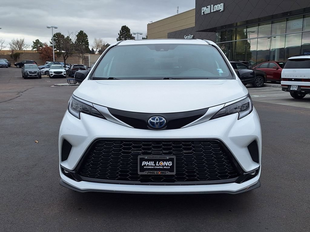 Used 2023 Toyota Sienna XSE w/ XSE Plus Package image 8
