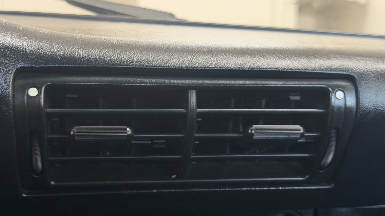 Used 1987 Porsche 911 Carrera RWD image 27