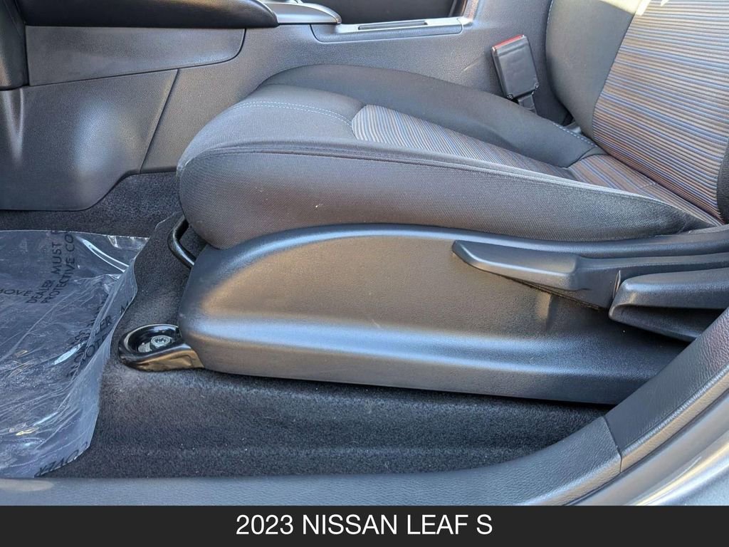 Certified 2023 Nissan Leaf S FWD image 15