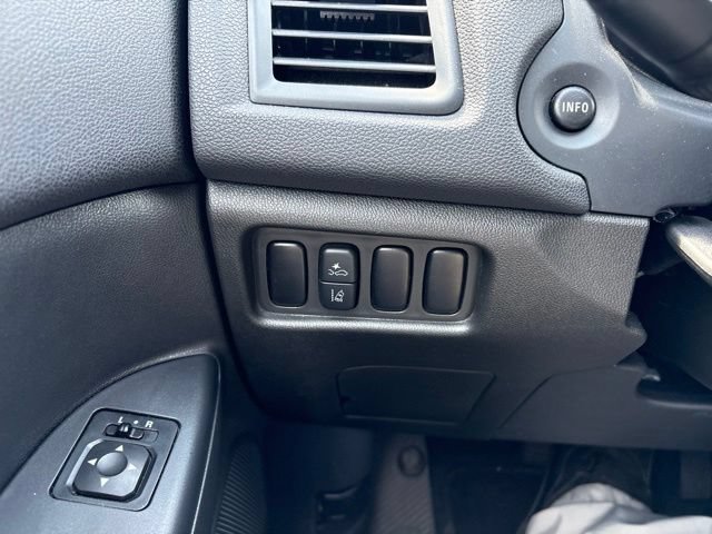Used 2024 Mitsubishi Outlander Sport ES AWD/4WD image 15