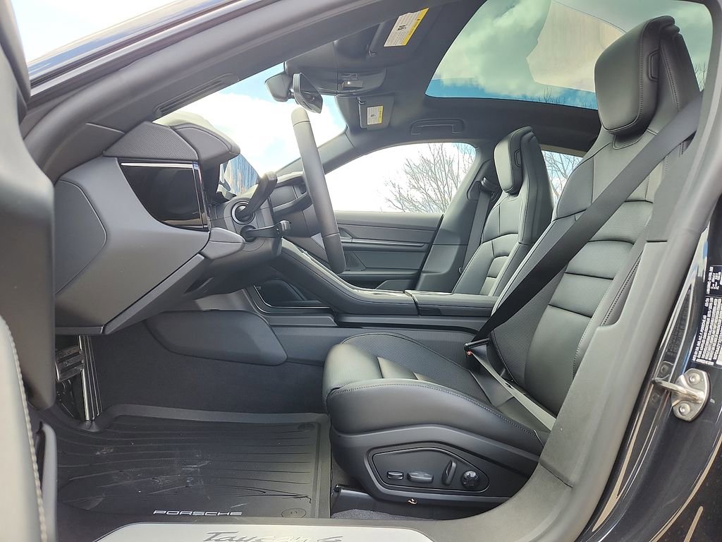New 2026 Porsche Taycan image 5