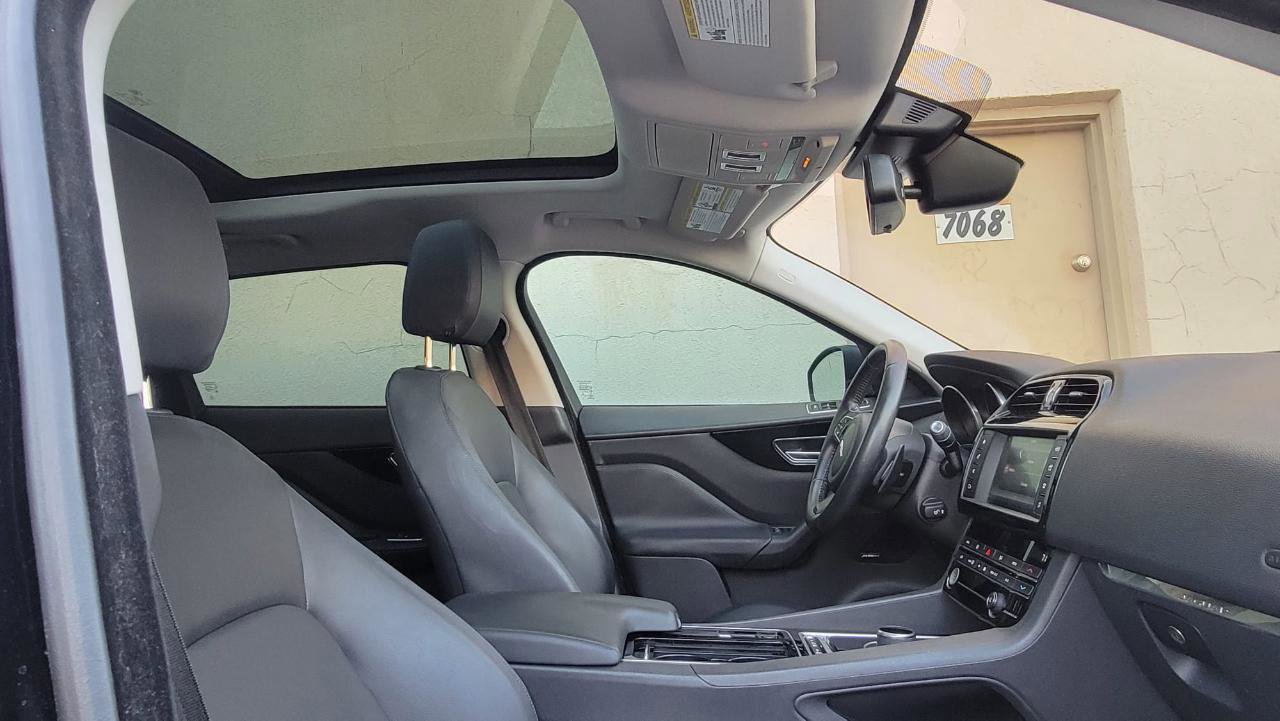 Used 2018 Jaguar F-PACE Premium AWD/4WD image 20