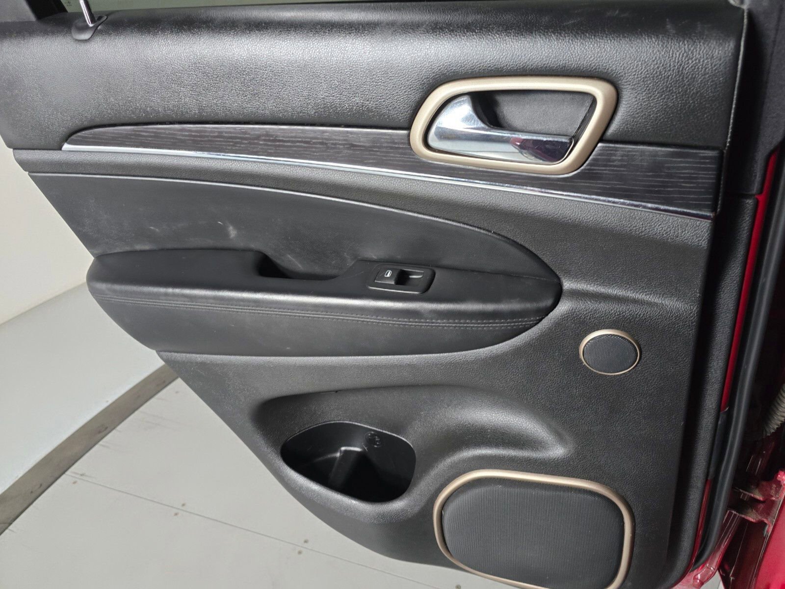 Used 2015 Jeep Grand Cherokee Summit w/ Platinum Series Group AWD/4WD image 27