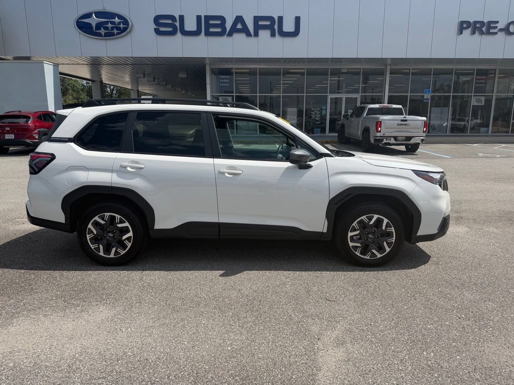 Used 2026 Subaru Forester Premium AWD/4WD image 2