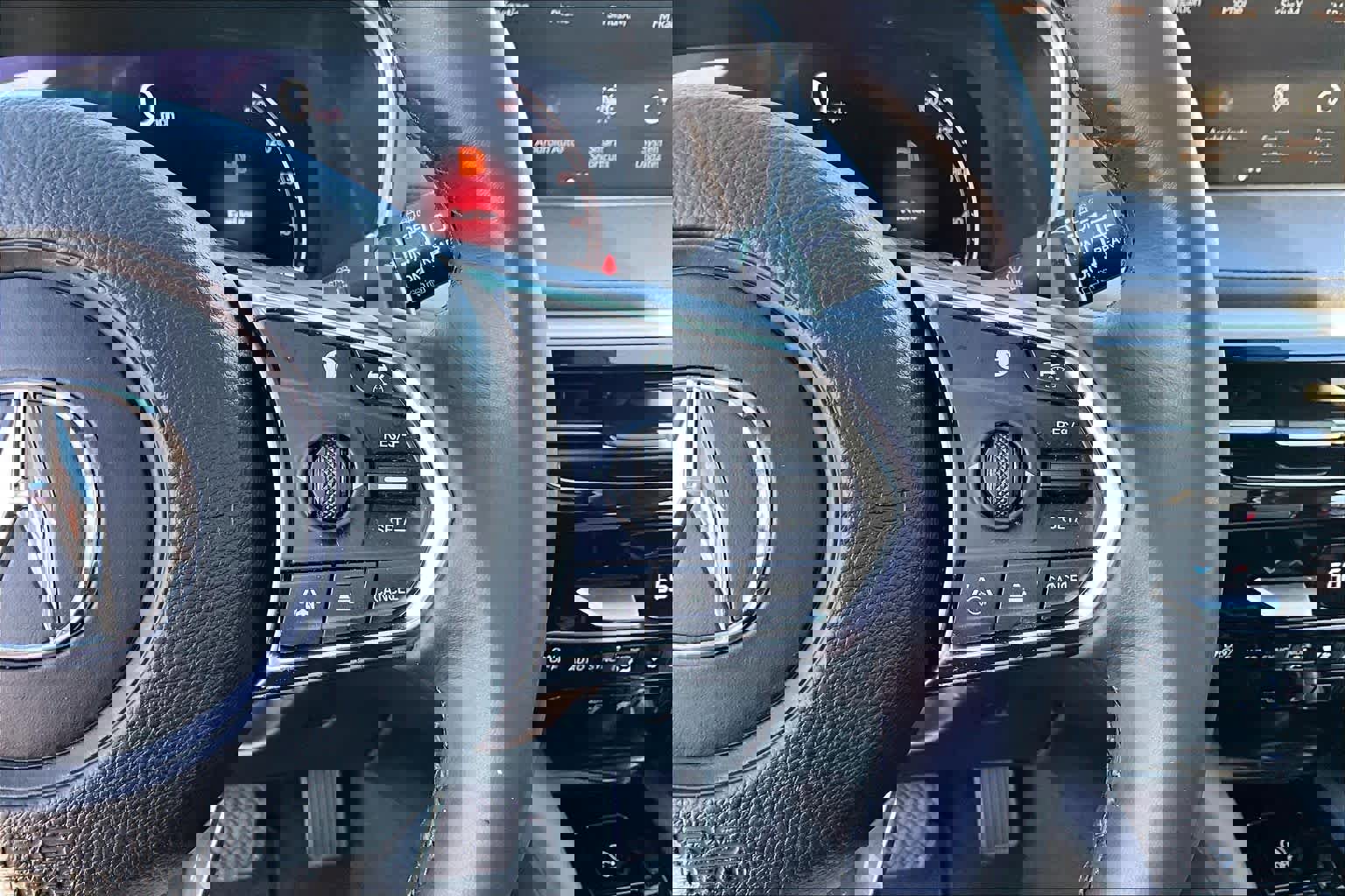 Used 2023 Acura MDX SH-AWD w/ Technology Package image 24