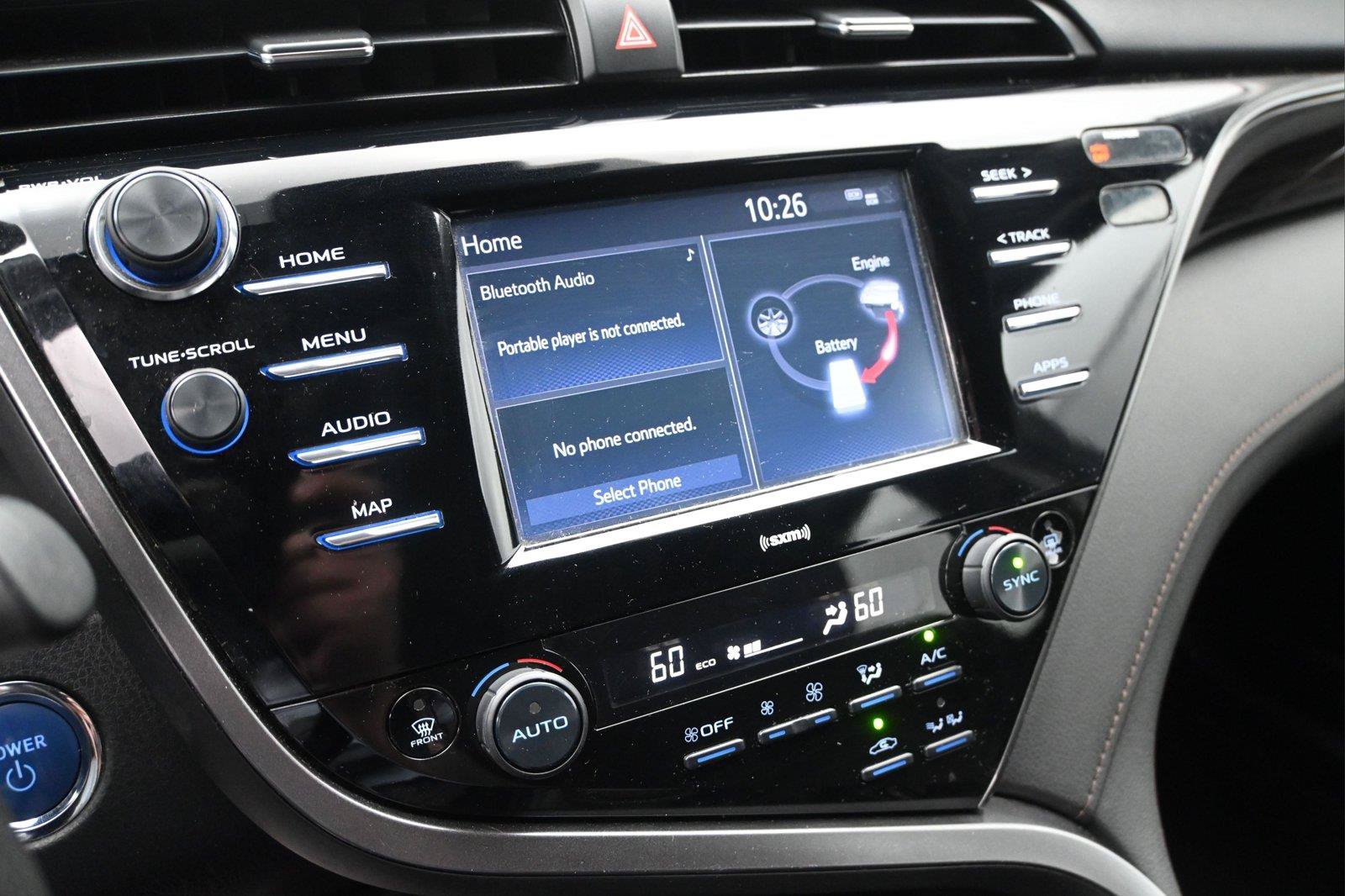 Used 2020 Toyota Camry LE FWD image 4