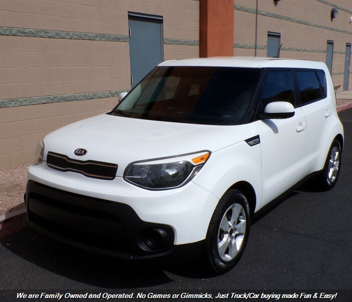 Used 2018 Kia Soul FWD image 3