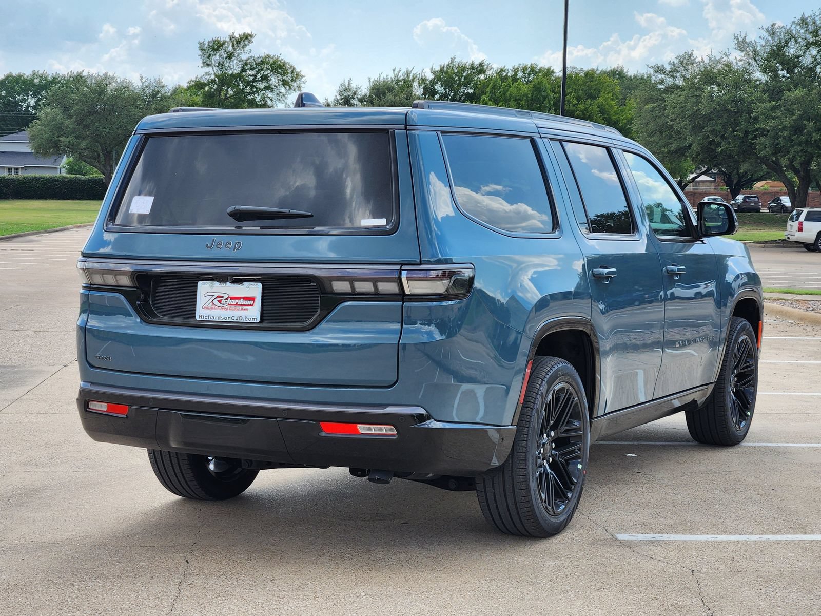 New 2026 Jeep Grand Wagoneer Limited AWD/4WD image 6