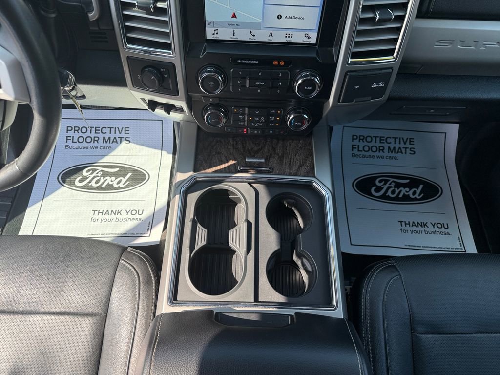 Used 2017 Ford F250 Lariat w/ Chrome Package image 11