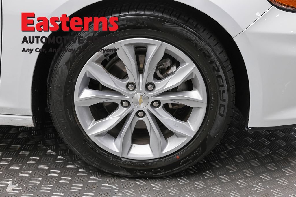 Used 2024 Chevrolet Malibu LT FWD image 31