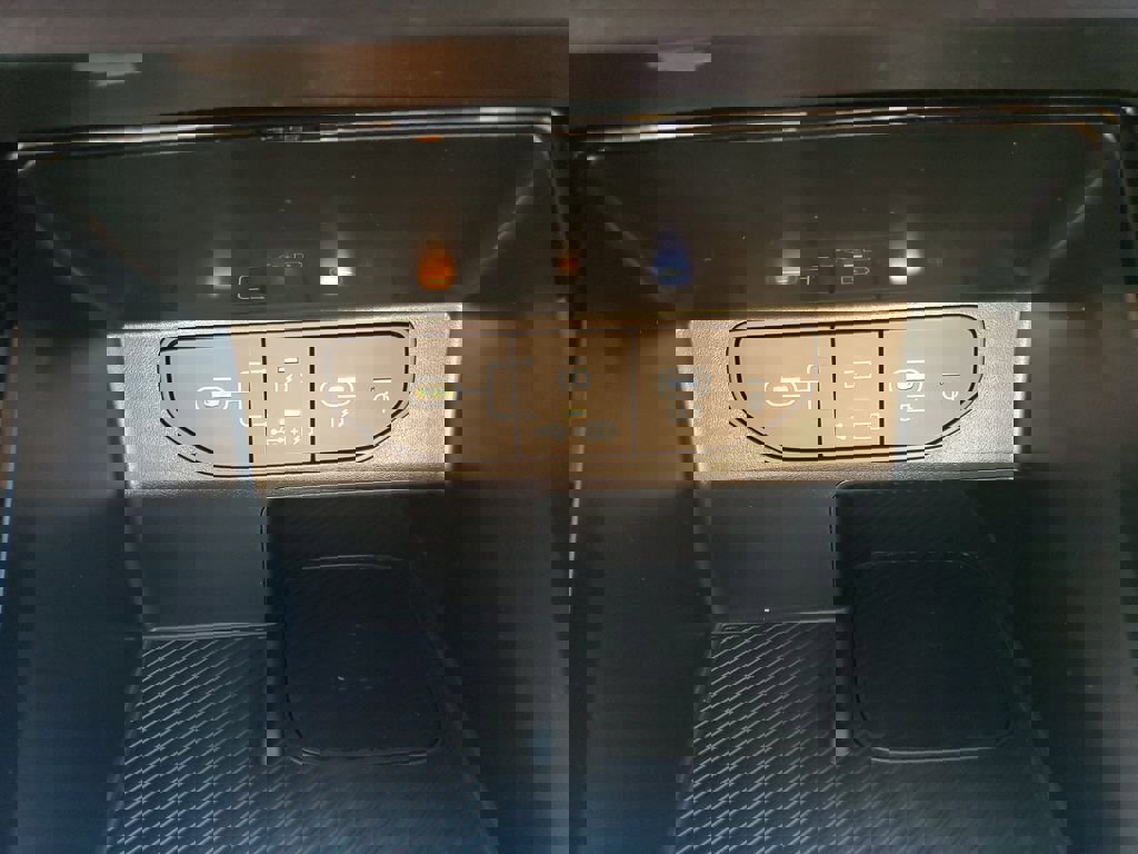 New 2026 Kia Sorento SX Prestige w/ Olive Brown Leather Package image 37