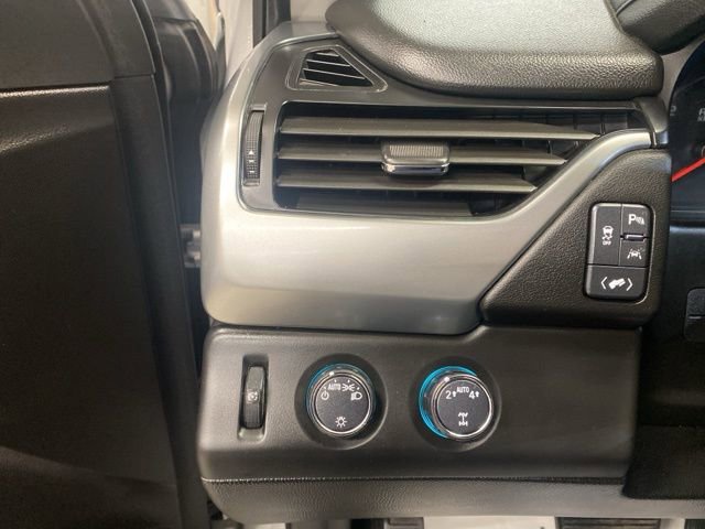 Used 2018 Chevrolet Tahoe LT image 13