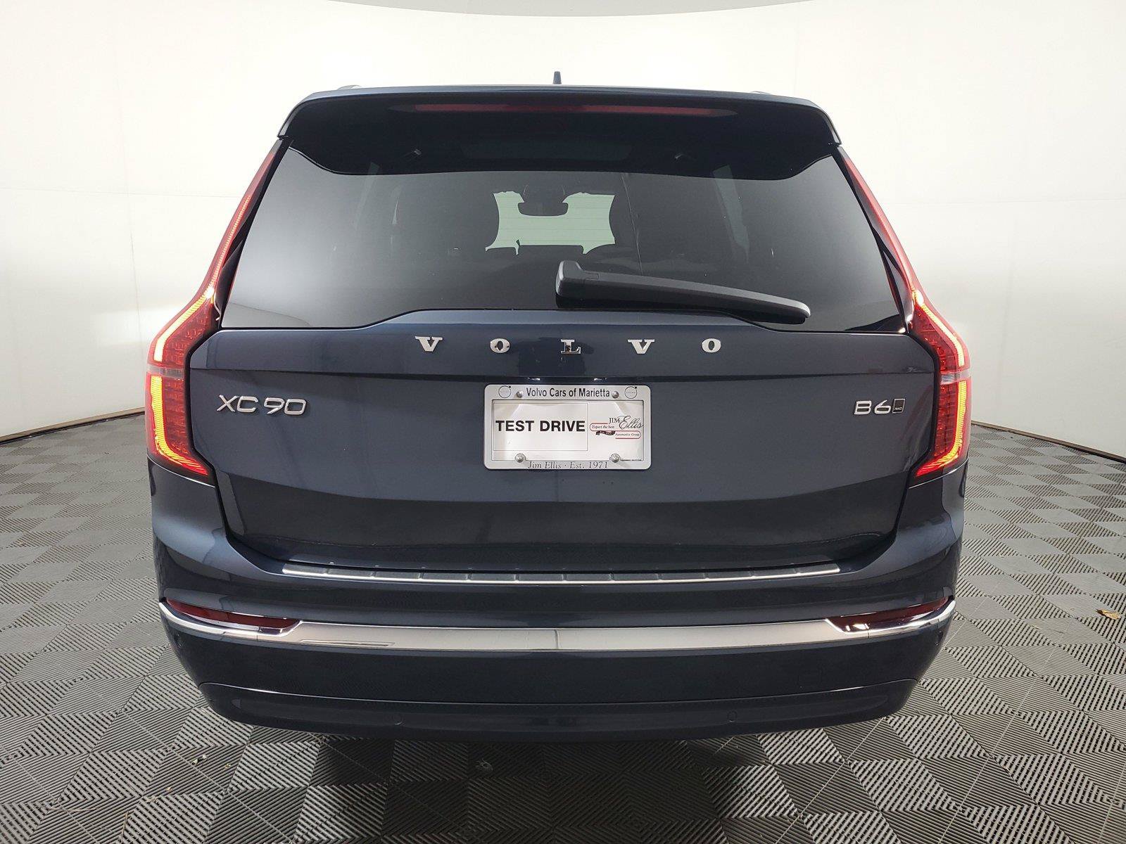 Certified 2026 Volvo XC90 B6 Plus w/ Protection Package Premier AWD/4WD image 5