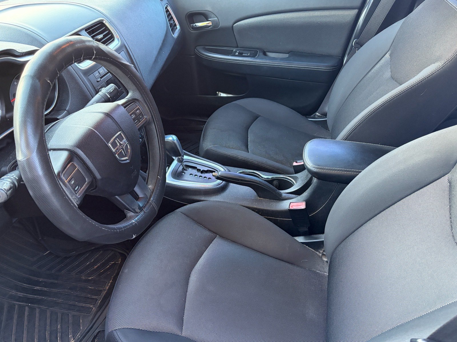 Used 2014 Dodge Avenger SE FWD image 7