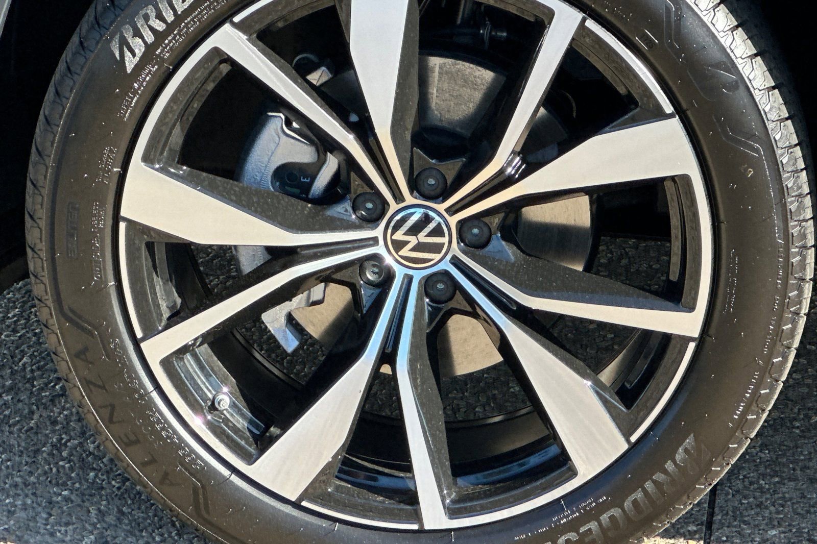 New 2026 Volkswagen Atlas SEL Premium R-Line image 26